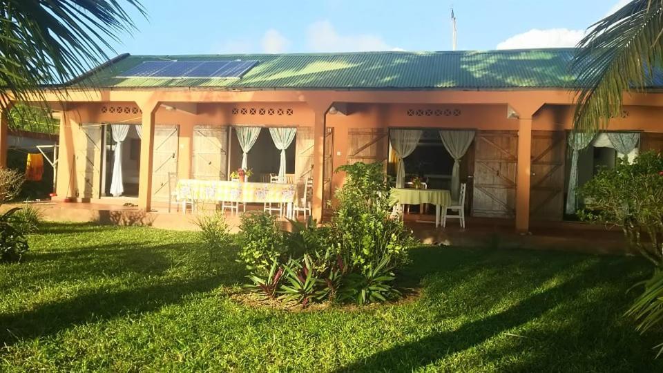 Maison Du Bonheur Ile Sainte-Marie Buitenkant foto